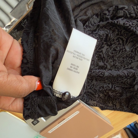 Bongo Women Velvet Paisley Top Small Black Halter Neck Whimsigoth Witchy Fairy - Picture 10 of 11